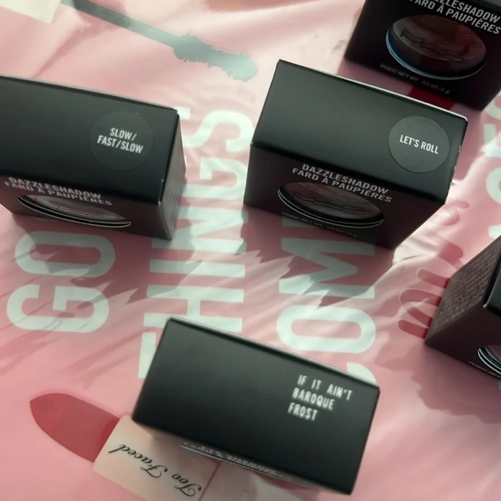 MAC Cosmetics DAZZLESHADOW Bundle NIB